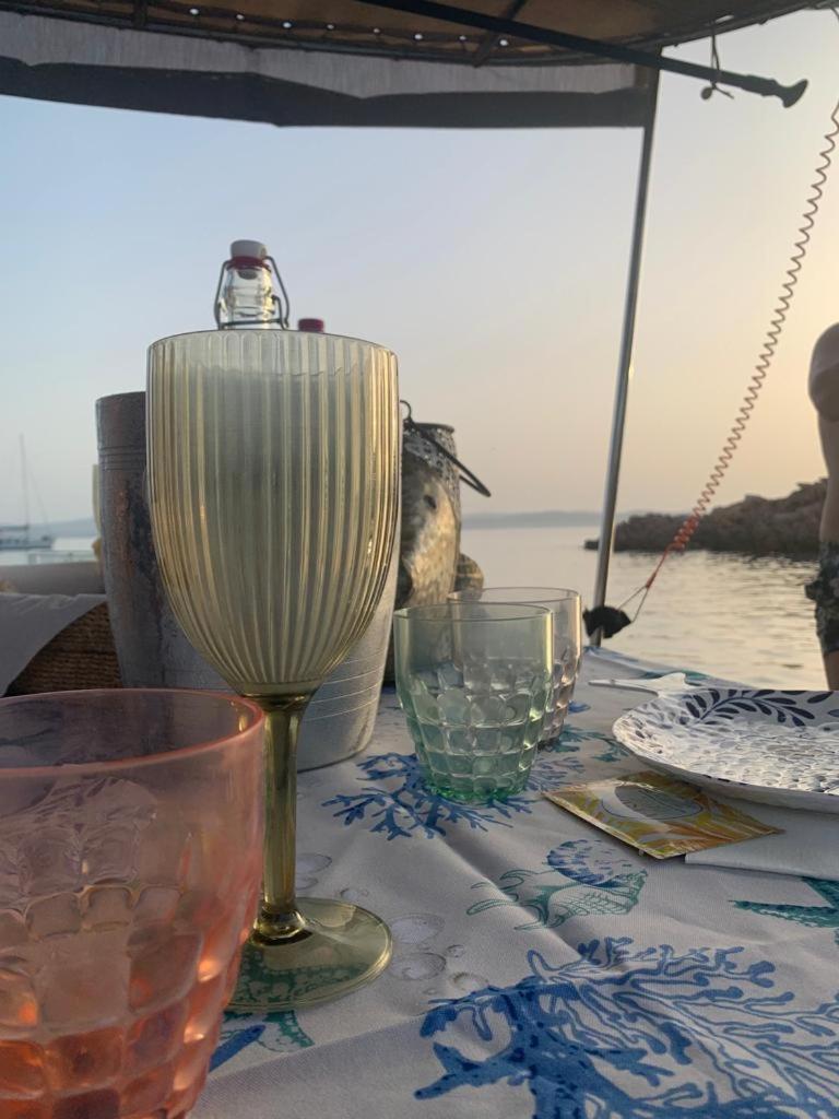 Night On Board Hotel La Maddalena  Ngoại thất bức ảnh